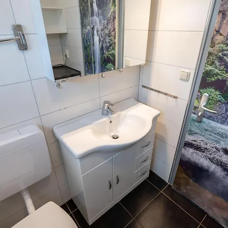 Tatil Evi 4 Pfoten By Interhome *
